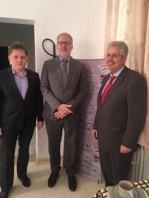 Balról jobbra: Kecskés D. Gusztáv történész professzor, Szentgyörgyi Zoltán nagykövet, Habib Kazdaghli, a tuniszi Manouba Egyetem dékánja